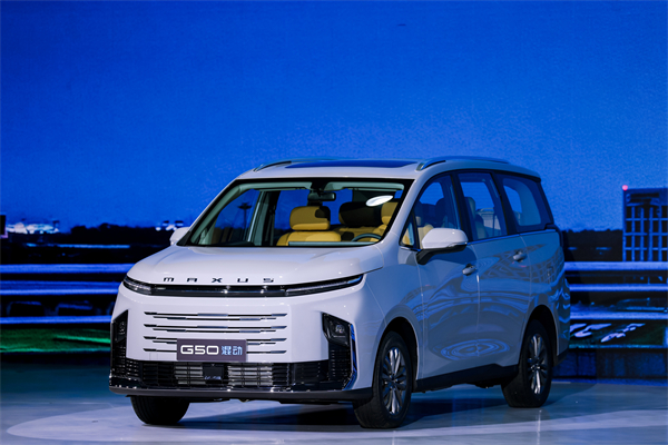 大空间、更省钱、长续航，“国民家用MPV”BB电子大通G50混动MPV开启预售，满足家庭用车、旅游出行等全需求！